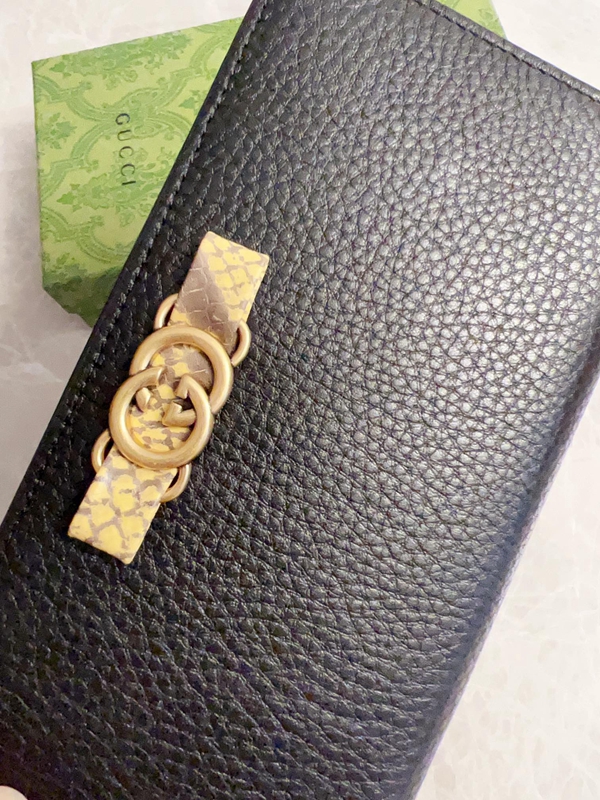 グッチ財布 レプリカ背面デザイン
